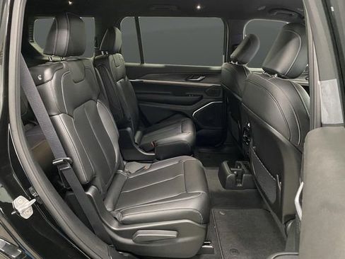 New 2025 Jeep Grand Cherokee L Limited w/ Black Appearance Package image 34