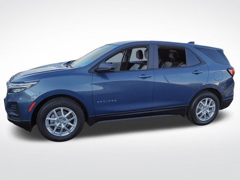 Certified 2024 Chevrolet Equinox LS image 2