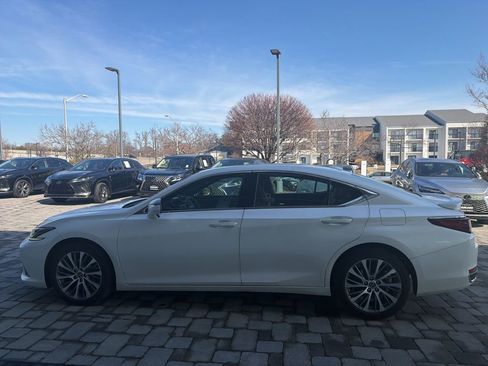 Certified 2021 Lexus ES 250 w/ Premium Package image 11