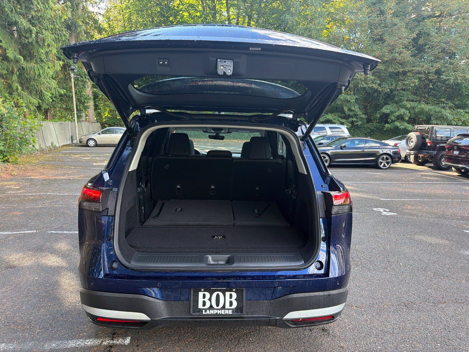 Certified 2026 INFINITI QX60 Luxe w/ Cargo Package AWD/4WD image 8