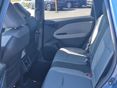 Certified 2025 Subaru Forester Premium image 15