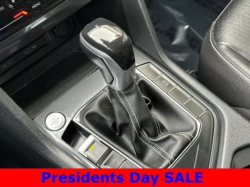 Used 2022 Volkswagen Tiguan SE image 23