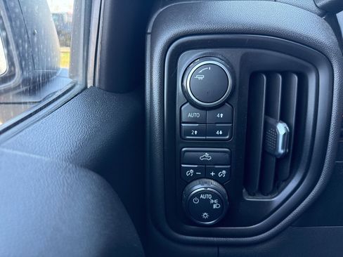 Used 2019 Chevrolet Silverado 1500 Custom Trail Boss w/ Custom Convenience Package image 35