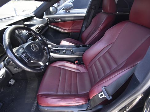 Used 2018 Lexus IS 300 F Sport RWD image 2