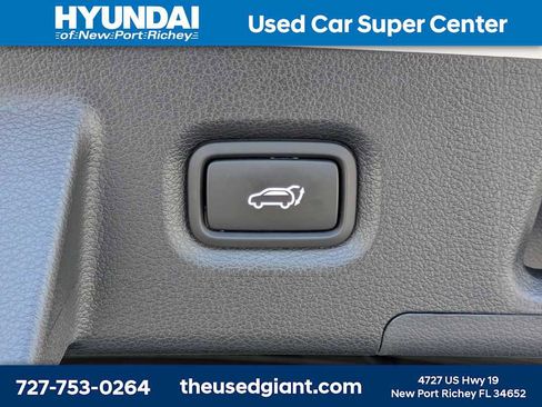 Used 2023 Hyundai Santa Fe SEL FWD image 13