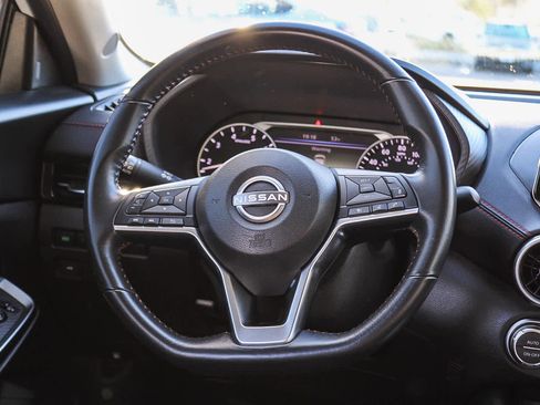 Used 2024 Nissan Sentra SR FWD image 13