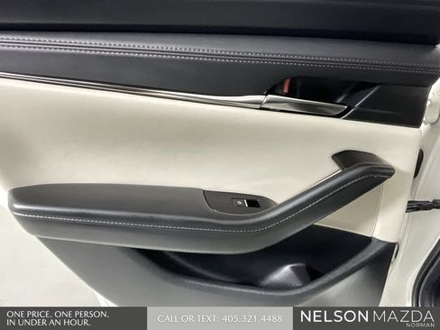 Used 2025 MAZDA MAZDA3 s image 22