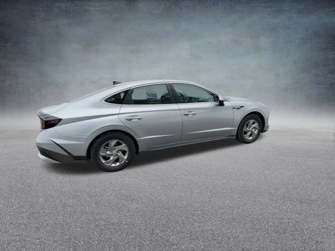 Used 2026 Hyundai Sonata SE FWD image 26