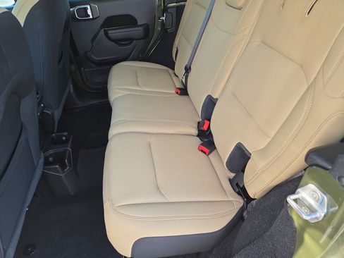 Certified 2023 Jeep Wrangler Unlimited Sport AWD/4WD image 23
