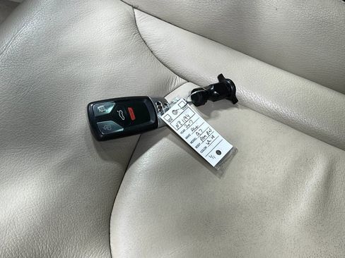 Used 2017 Audi Q7 3.0T Premium Plus w/ Premium Plus Package image 44