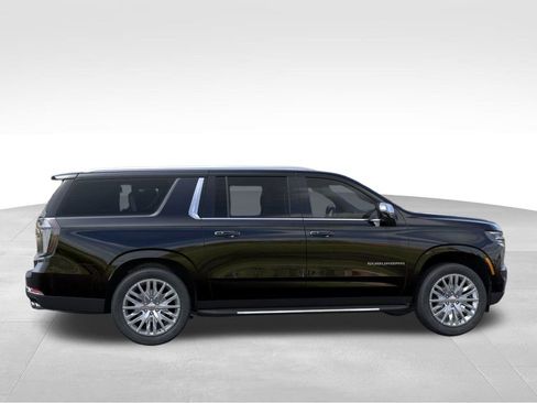New 2025 Chevrolet Suburban Premier AWD/4WD image 7