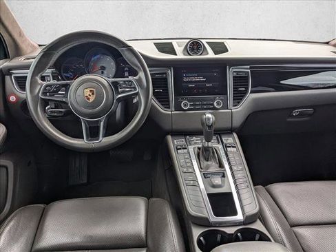 Used 2017 Porsche Macan S image 17