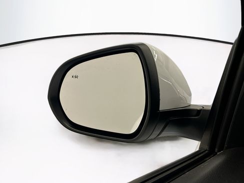 Used 2025 Buick Encore GX Preferred image 16