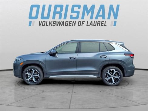 New 2026 Volkswagen Tiguan SE image 6