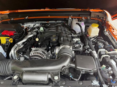 New 2025 Jeep Gladiator Sport image 11