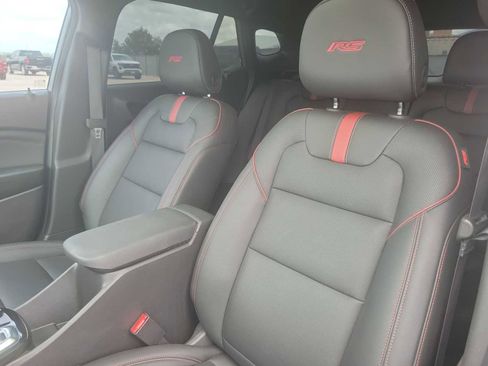 Used 2025 Chevrolet Trax RS w/ Sunroof Package FWD image 15