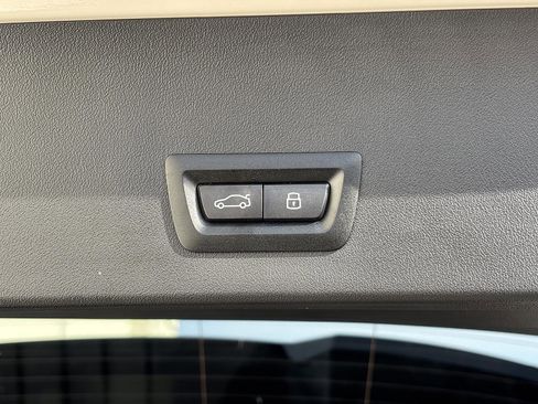 Used 2025 BMW X3 M50 w/ Premium Package image 8