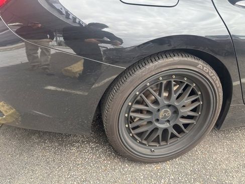 Used 2020 BMW 330i xDrive Sedan w/ M Sport Package image 12