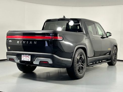 Used 2022 Rivian R1T Adventure image 7