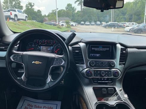 Used 2019 Chevrolet Tahoe LS w/ Enhanced Driver Alert Package RWD image 9