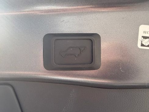 Used 2022 Toyota RAV4 SE w/ Convenience Package AWD/4WD image 28