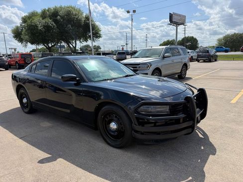 Used 2020 Dodge Charger Police image 3