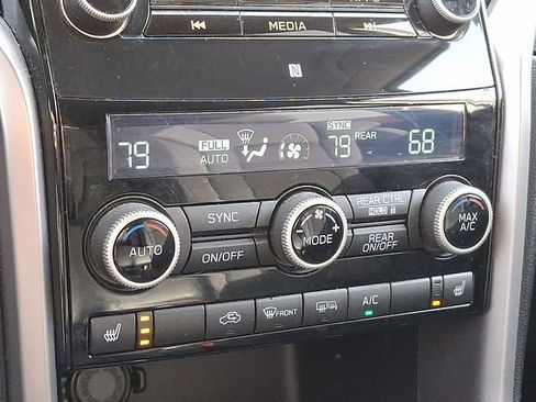 Used 2020 Subaru Ascent Premium w/ Convenience Package image 19