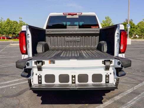 New 2026 GMC Sierra 1500 AT4 w/ AT4 Premium Package AWD/4WD image 9