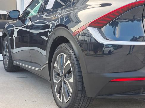 Used 2022 Kia EV6 Light RWD image 39