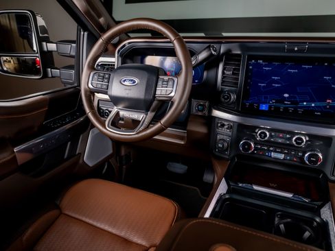 Used 2025 Ford F350 King Ranch w/ Chrome Package image 6