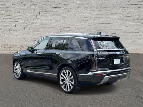 Used 2026 Cadillac Vistiq Premium Luxury AWD/4WD image 3