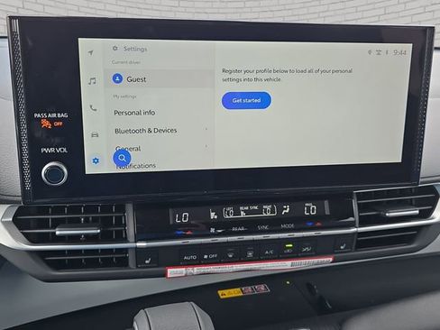 New 2026 Toyota Sienna XLE FWD image 21