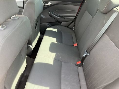 Used 2018 Ford Focus SEL FWD image 16