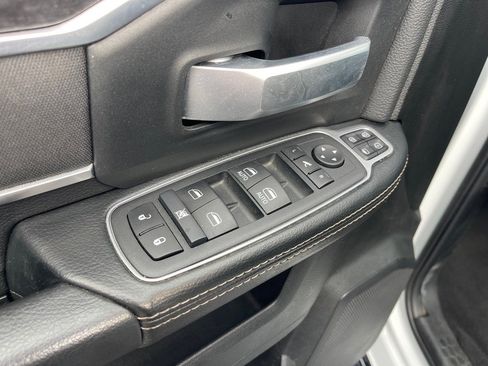 Used 2024 RAM 3500 Big Horn image 8