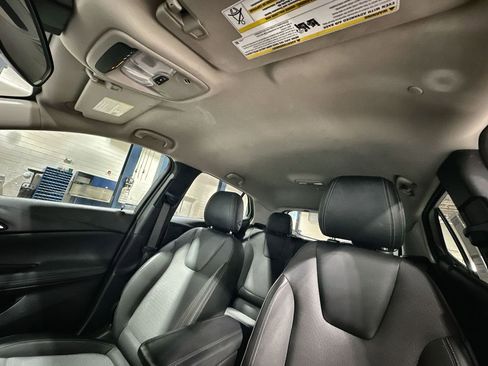 Used 2023 Buick Encore GX Preferred image 16