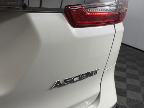 Used 2024 Subaru Ascent Premium w/ Convenience Package image 12