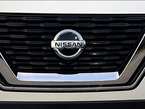 Used 2021 Nissan Rogue SL w/ Premium Package image 29