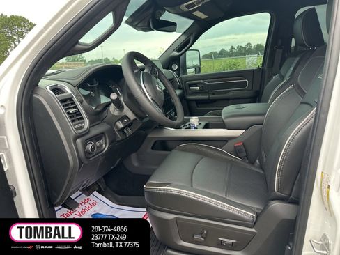 Used 2026 RAM 2500 Laramie AWD/4WD image 8