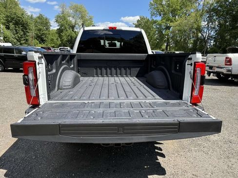 Used 2025 Ford F250 Platinum AWD/4WD image 11