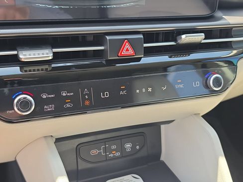 New 2026 Kia Sportage EX FWD image 25