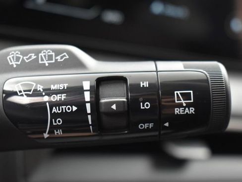 Certified 2026 Kia EV9 Light image 28