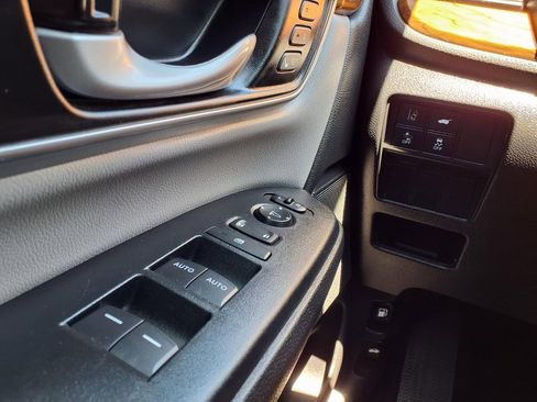 Used 2022 Honda CR-V EX-L image 27