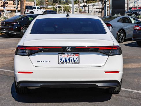 Used 2025 Honda Accord SE image 25