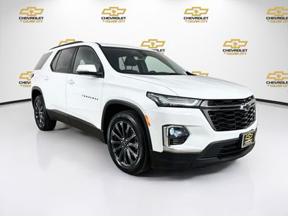 Used 2023 Chevrolet Traverse RS