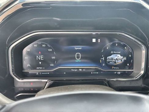 Used 2023 Chevrolet Silverado 1500 LT AWD/4WD image 12