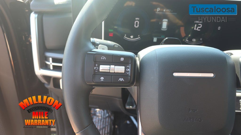 Used 2025 Hyundai Santa Fe SEL FWD image 17