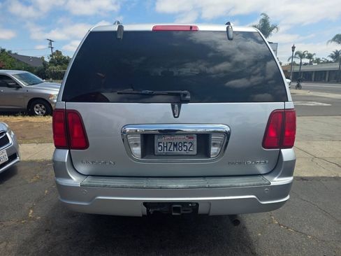 Used 2004 Lincoln Navigator Luxury AWD/4WD image 6