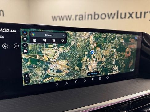 Used 2025 INFINITI QX80 Sensory image 16