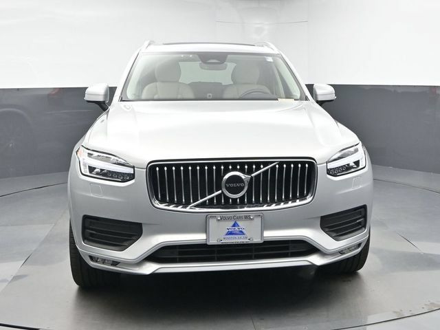 Used 2023 Volvo XC90 B5 Core w/ Climate Package AWD/4WD image 2