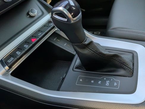 Used 2022 Audi Q3 2.0T Premium w/ Convenience Package image 21